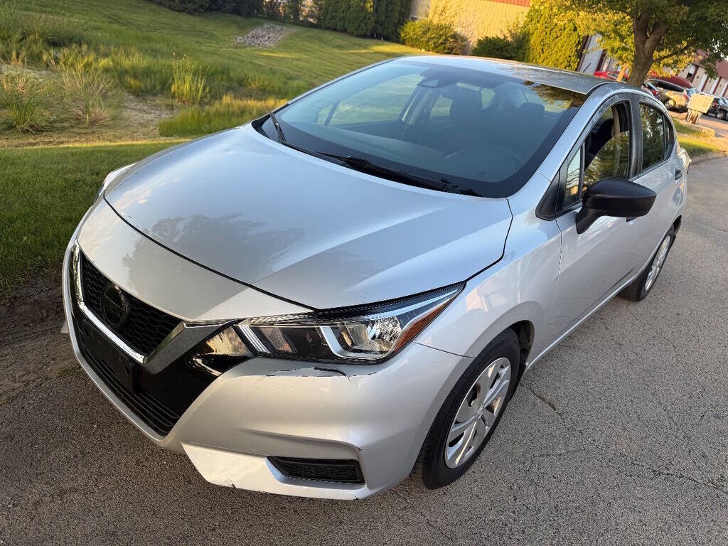 2020 NISSAN Versa