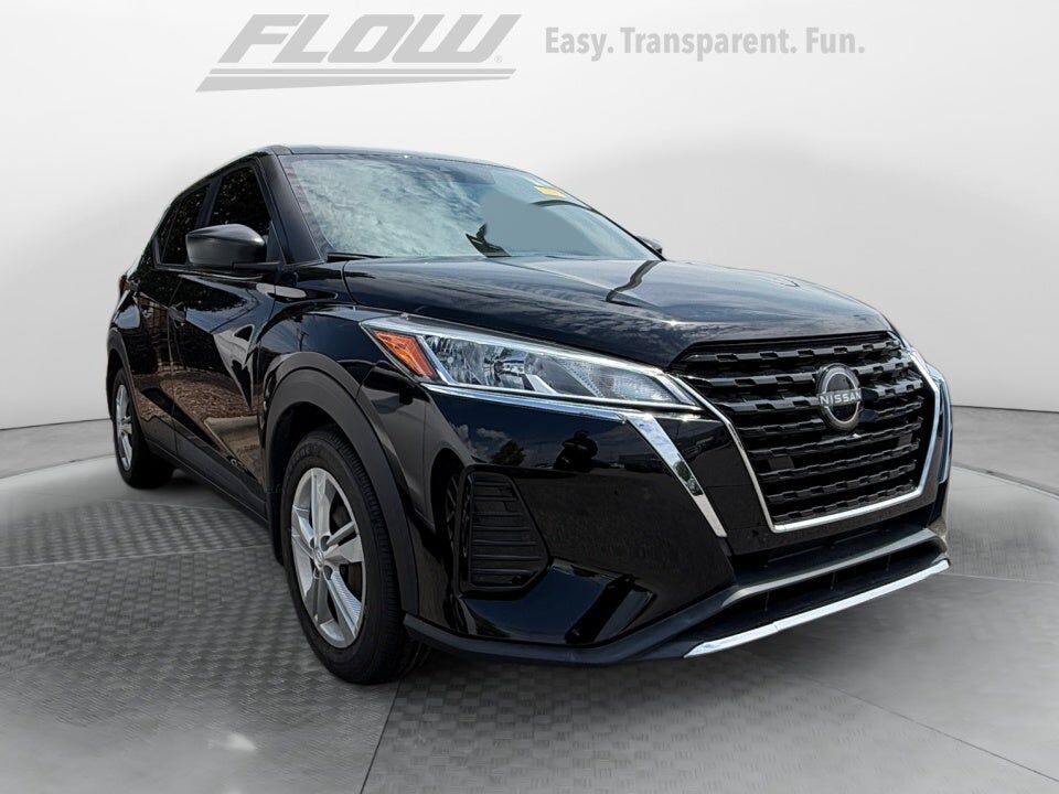 2023 NISSAN Kicks