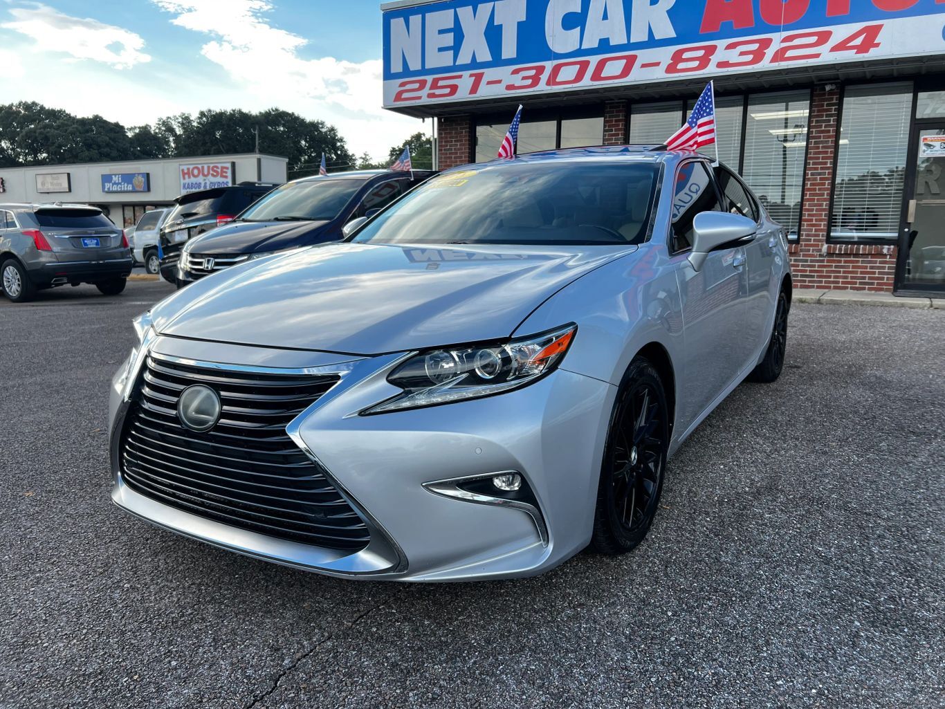 2018 LEXUS ES
