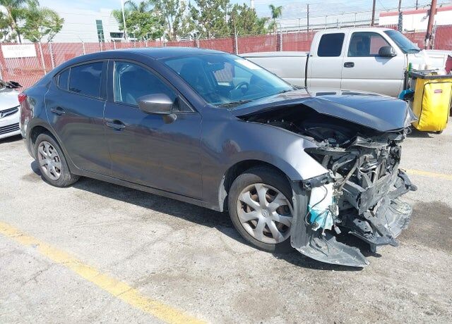 2016 MAZDA Mazda3
