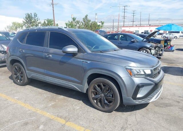 2022 VOLKSWAGEN Taos