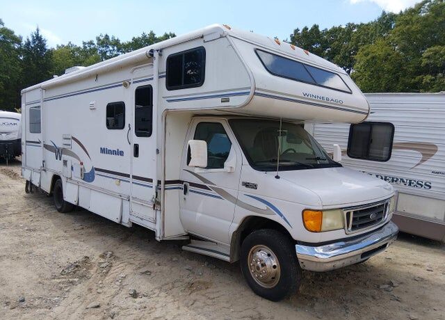 2004 FORD E-450
