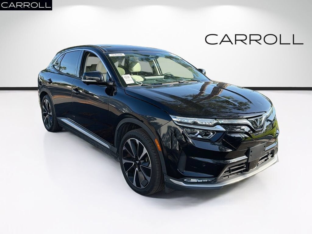 2024 VINFAST VF 8