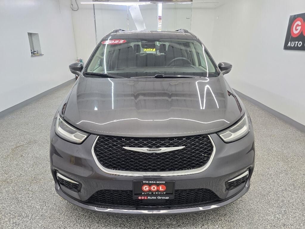 2022 CHRYSLER Pacifica