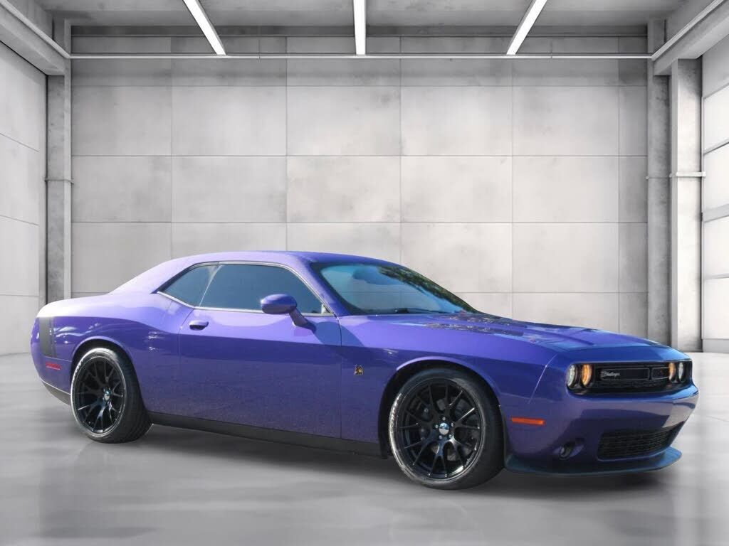 2016 DODGE Challenger