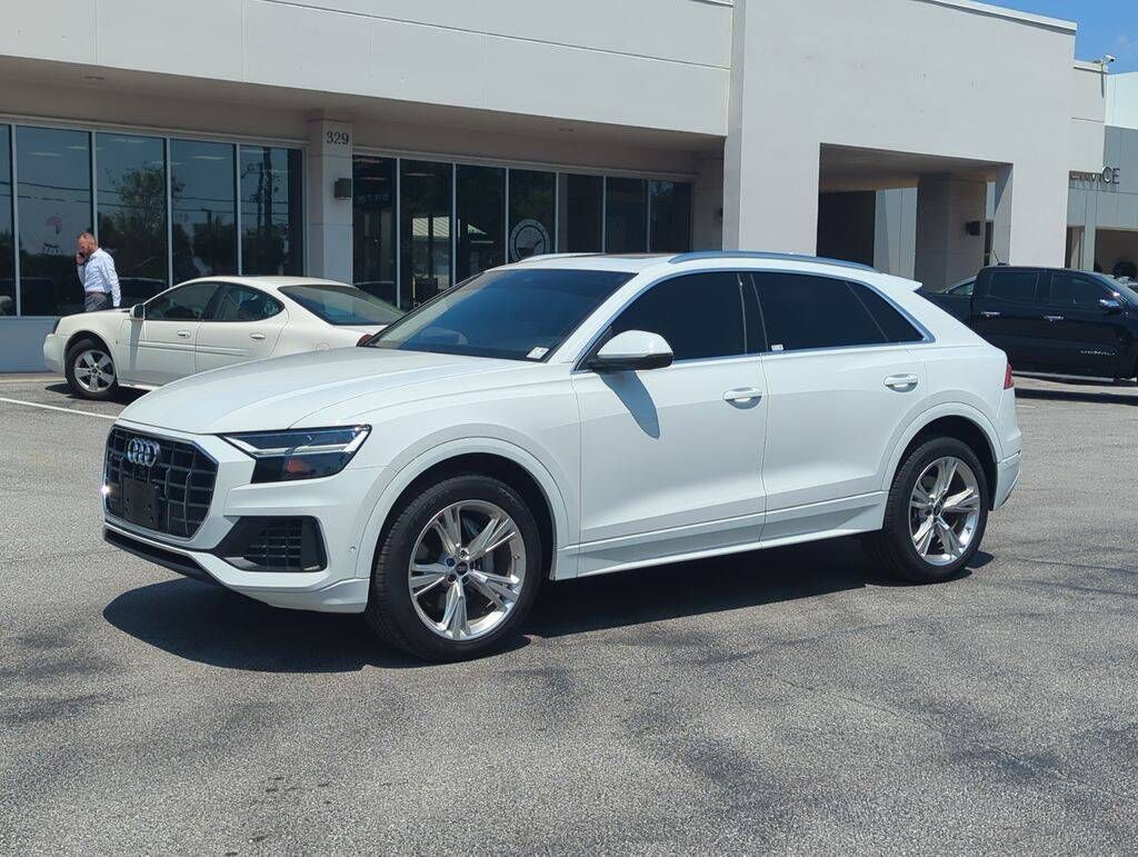 2022 AUDI Q8