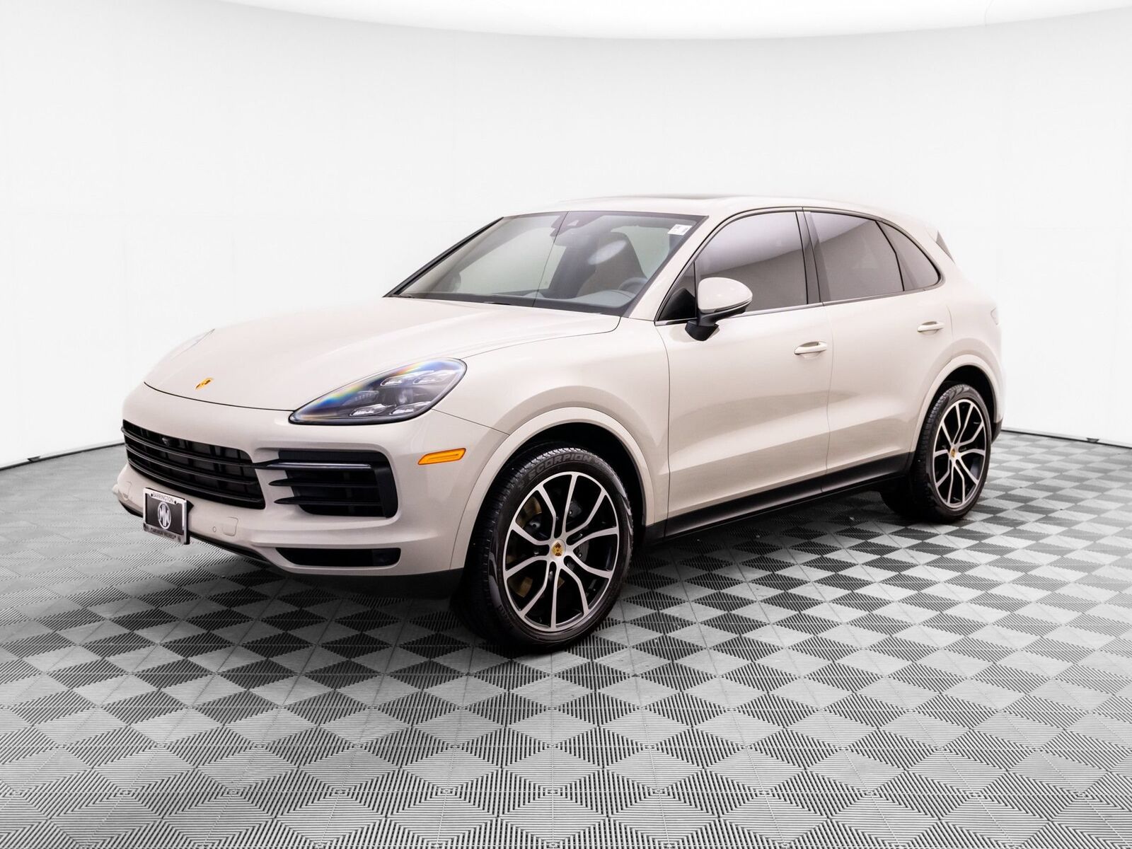 2023 PORSCHE Cayenne