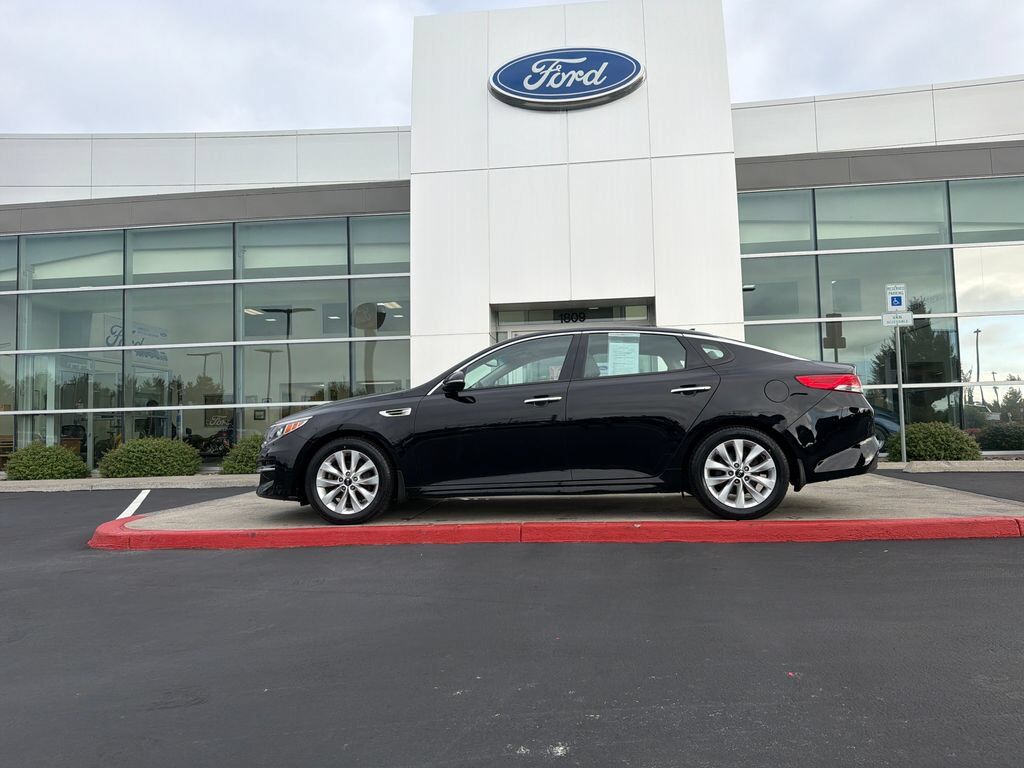2018 KIA Optima