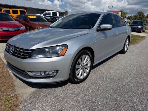 2013 VOLKSWAGEN Passat