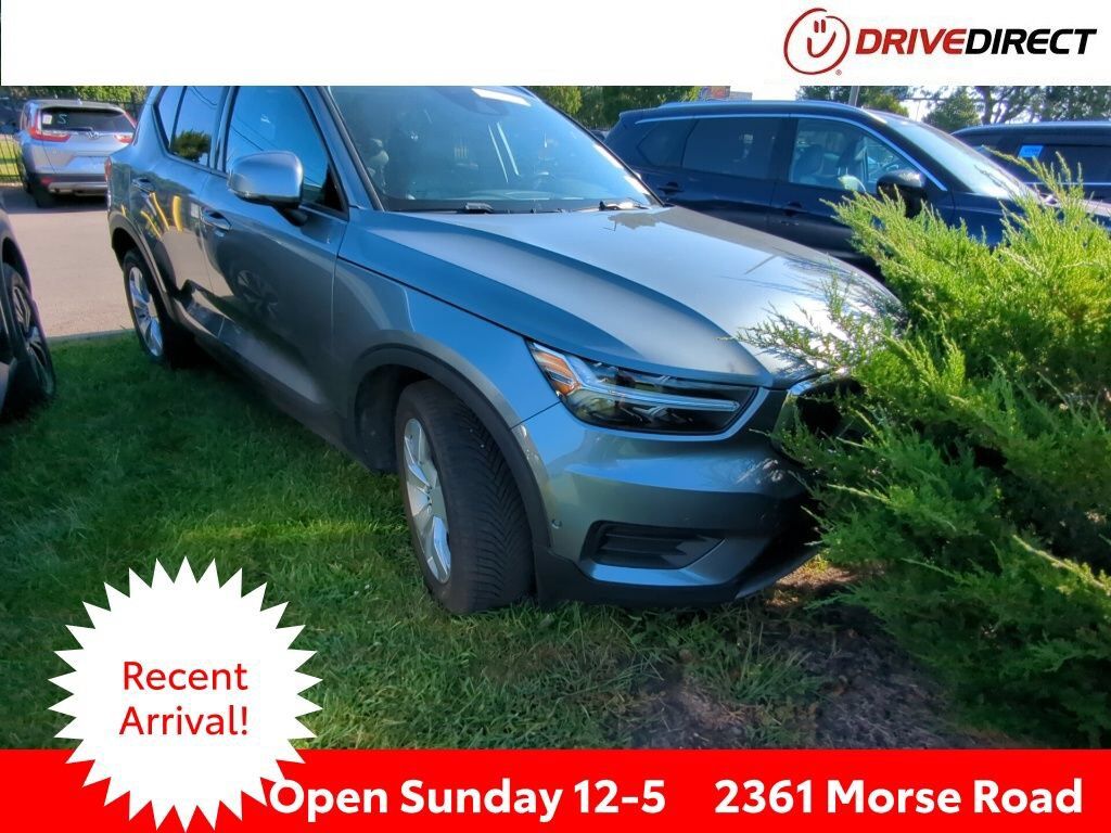 2019 VOLVO XC40