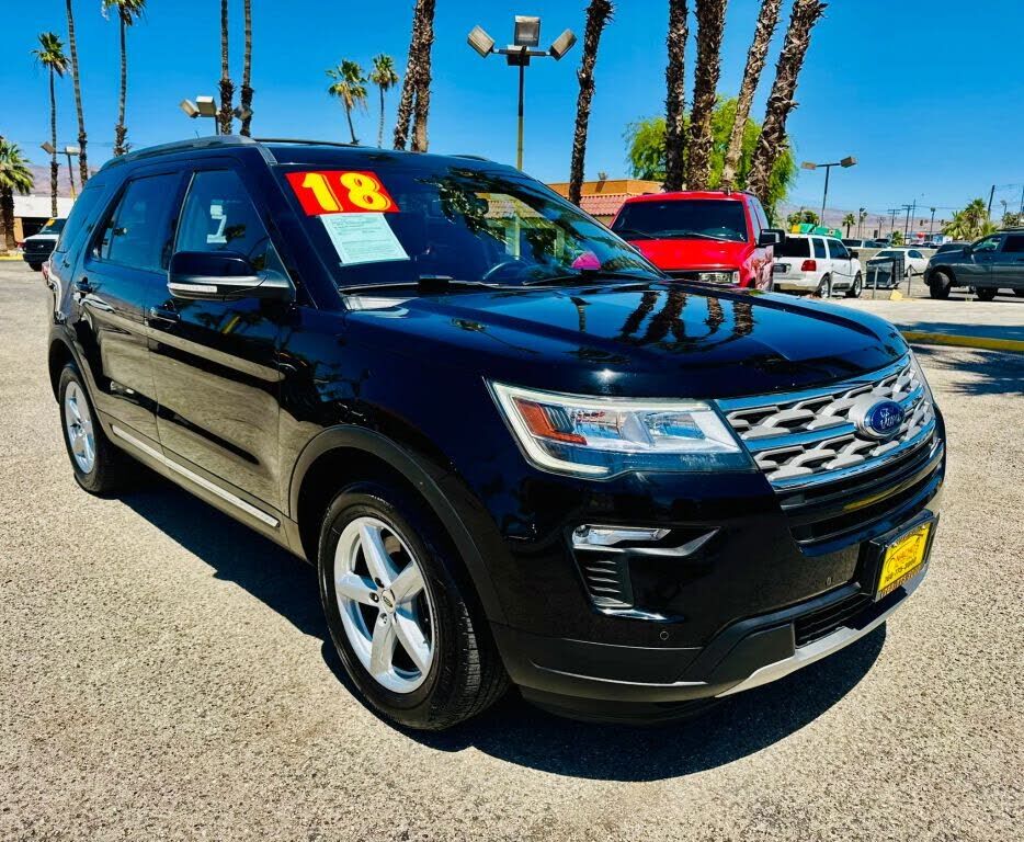 2018 FORD Explorer