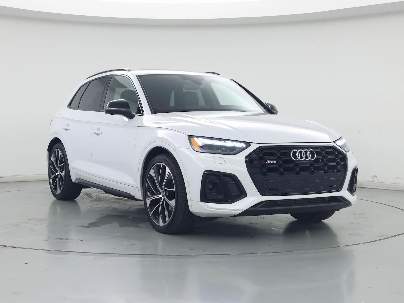 2023 Audi SQ5