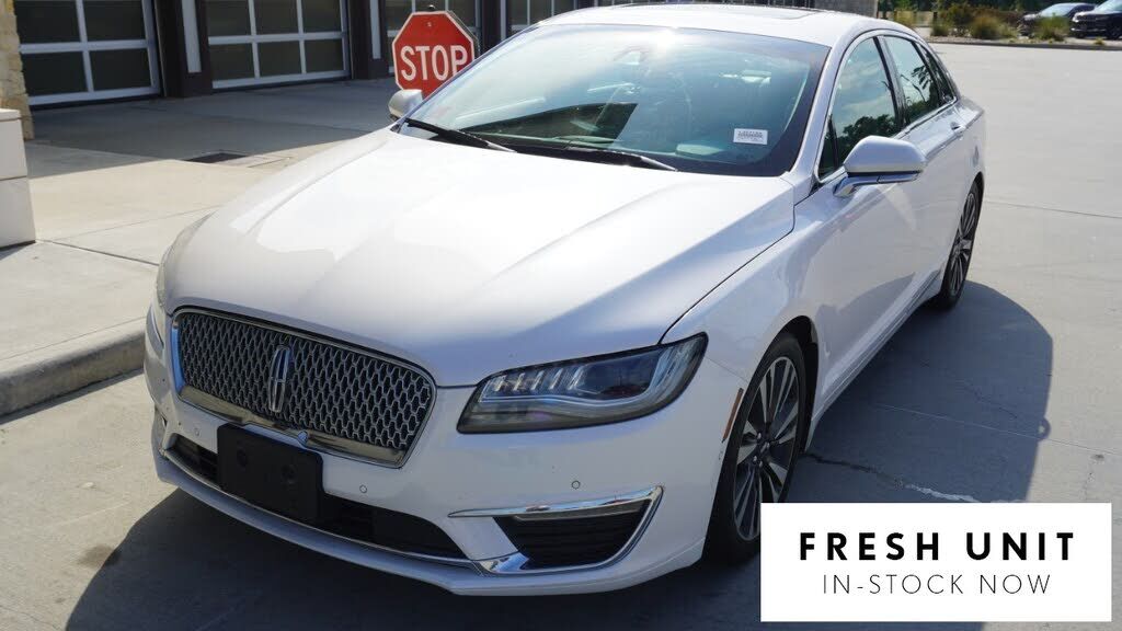 2017 LINCOLN MKZ