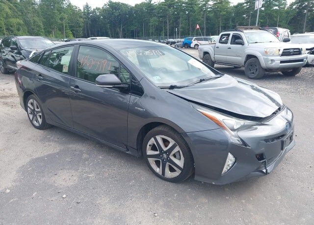 2017 TOYOTA PRIUS