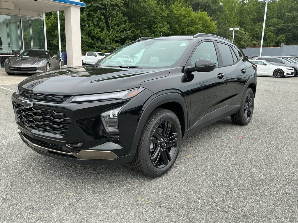 2026 CHEVROLET Trax
