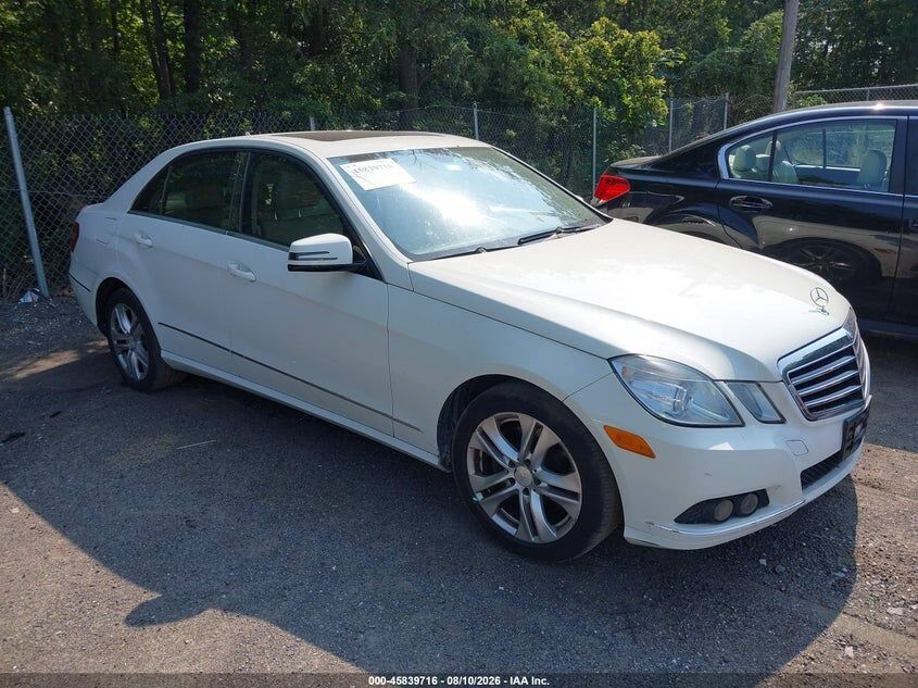 2011 MERCEDES-BENZ E-Class