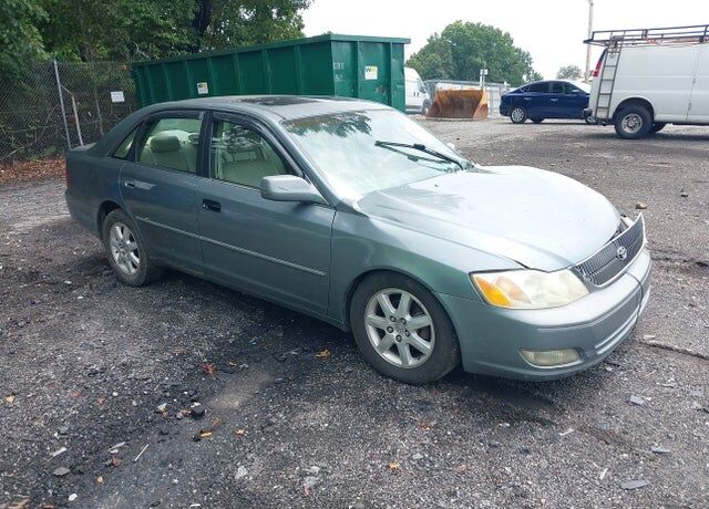 2002 TOYOTA Avalon