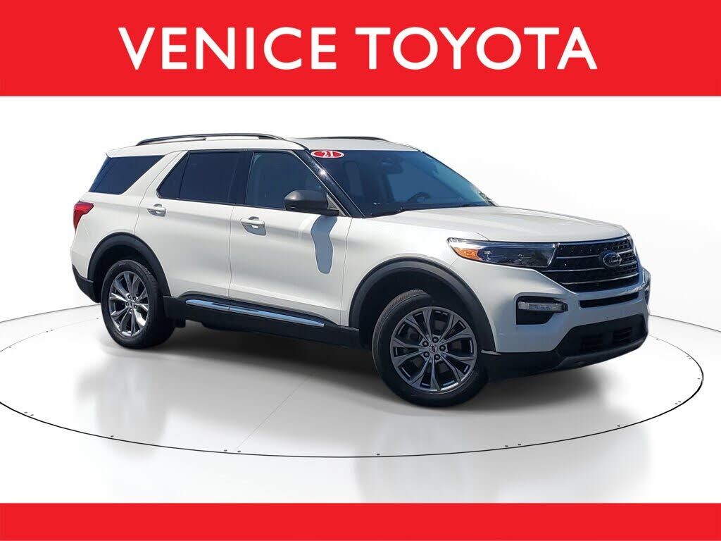 2021 FORD Explorer