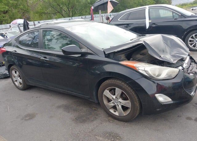 2012 HYUNDAI Elantra