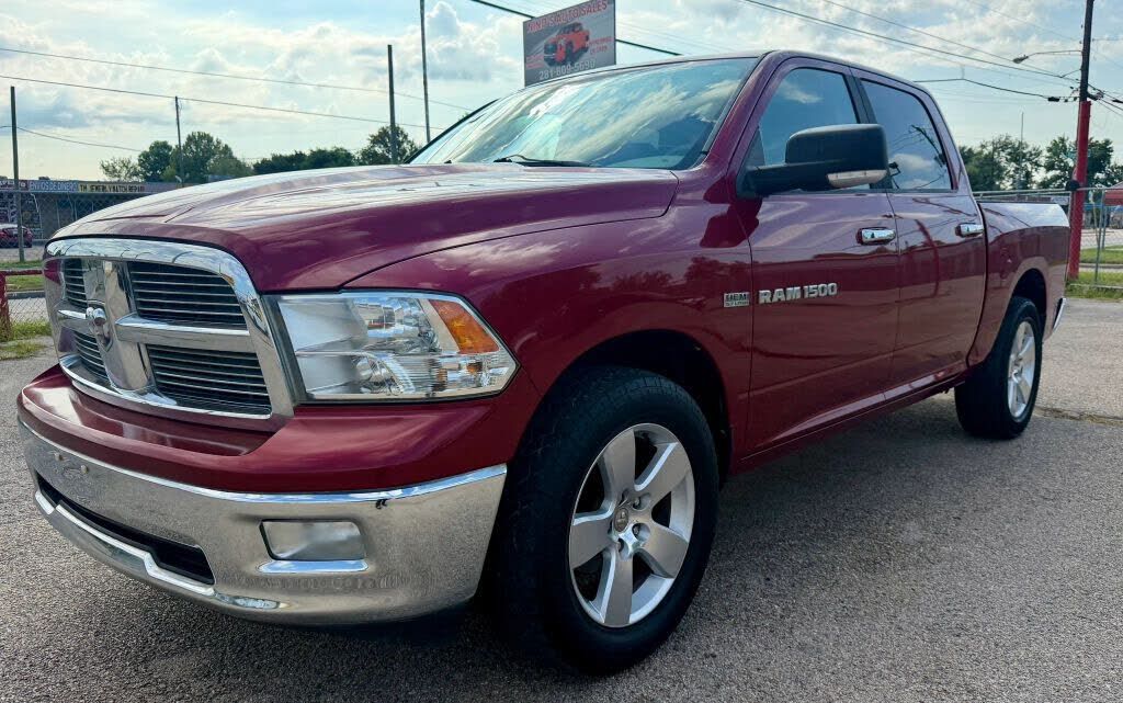 2012 DODGE Ram