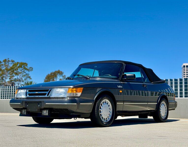 1988 SAAB 900