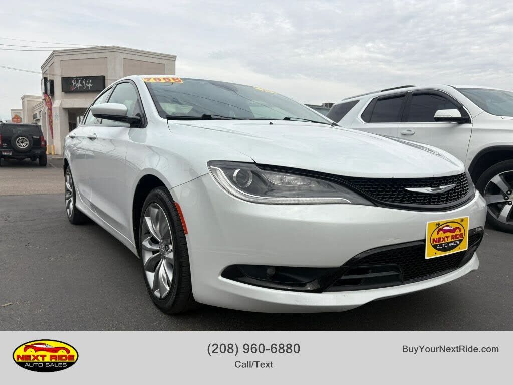 2015 CHRYSLER 200