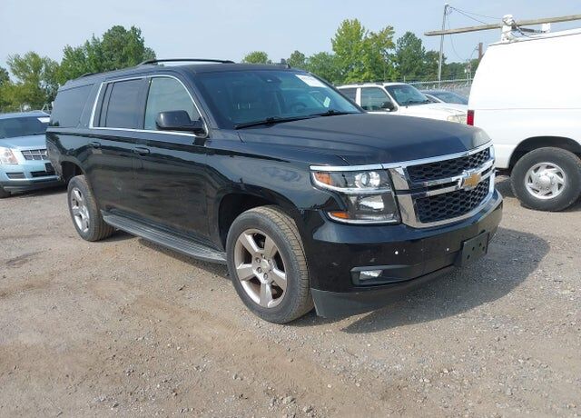 2017 CHEVROLET Suburban