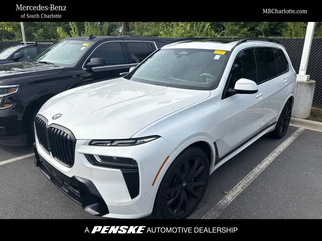 2023 BMW X7