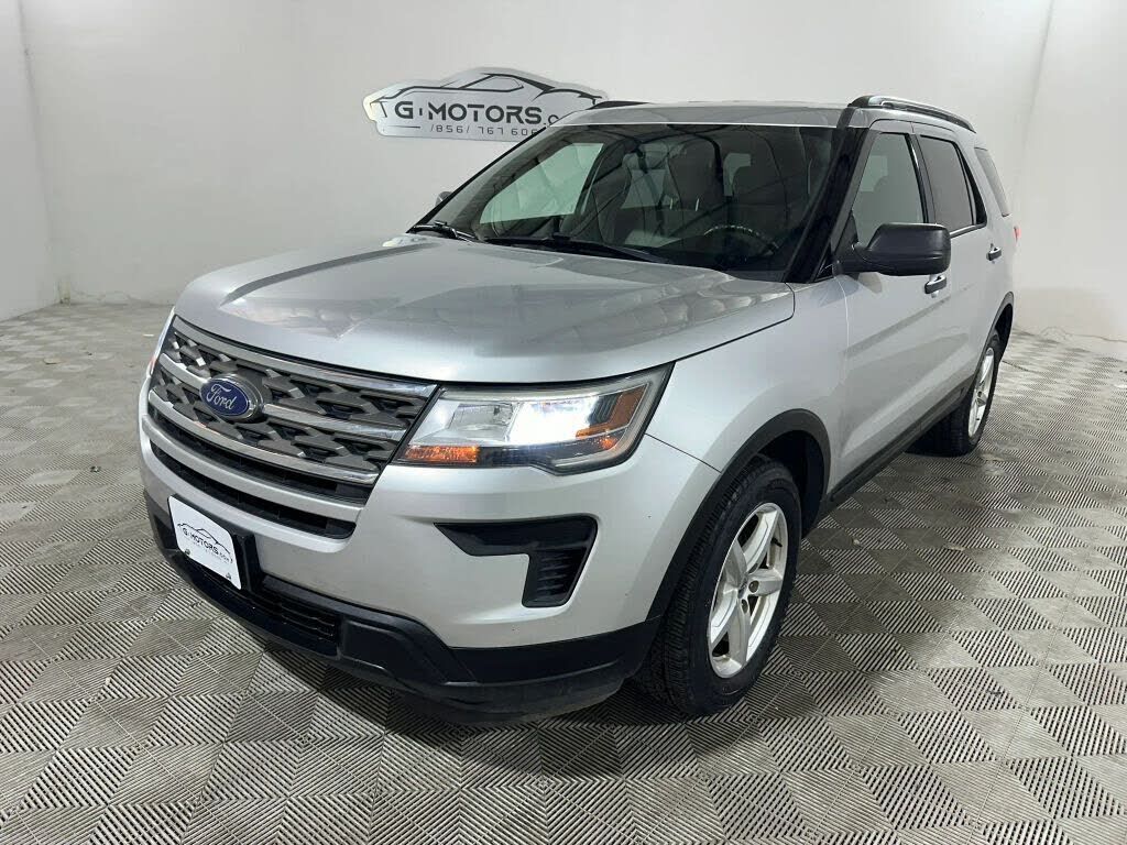 2018 FORD Explorer