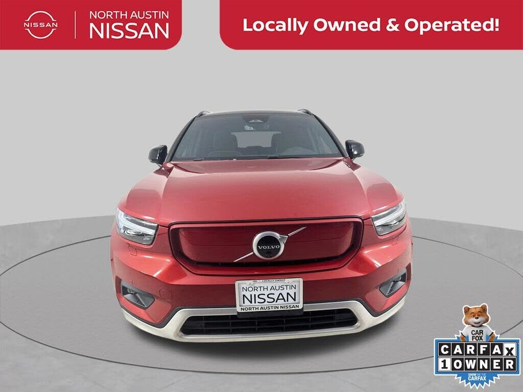 2021 VOLVO XC40