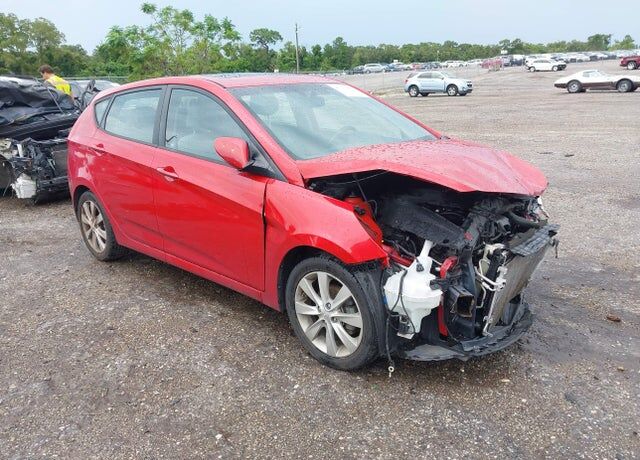 2014 HYUNDAI Accent