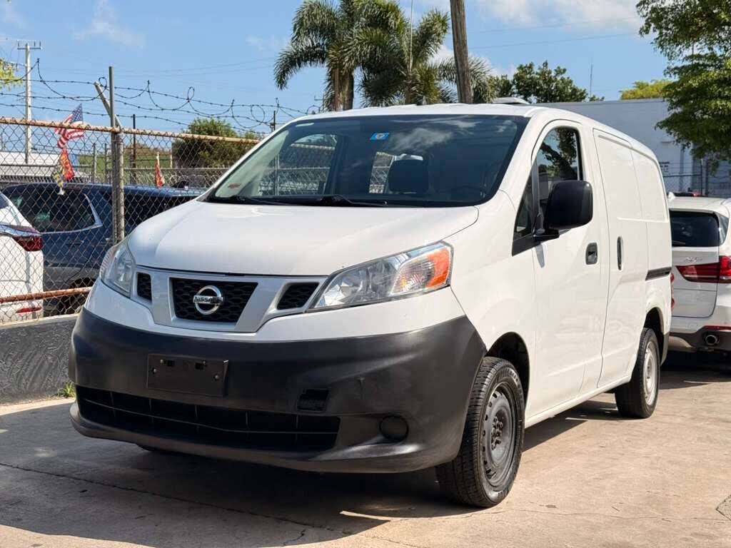 2016 NISSAN NV200