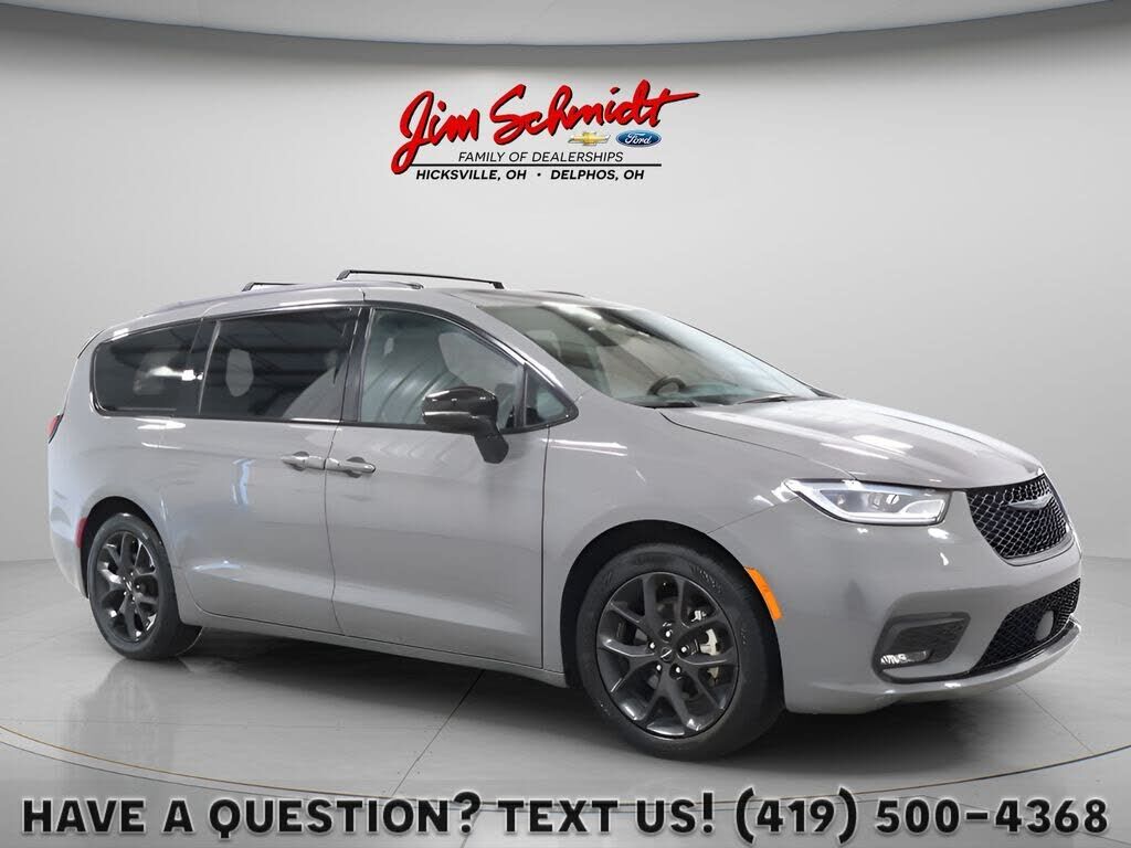 2025 CHRYSLER Pacifica