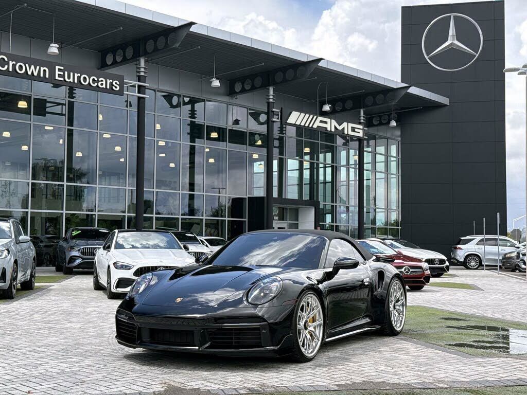 2025 PORSCHE 911