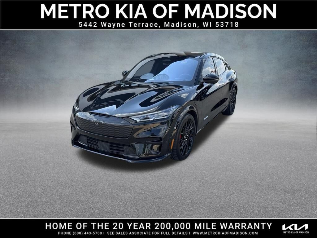 2022 FORD Mach-E