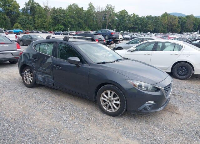 2015 MAZDA Mazda3