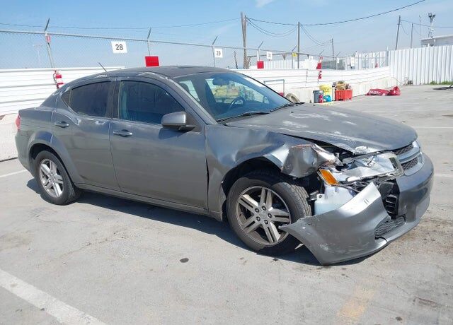 2012 DODGE Avenger