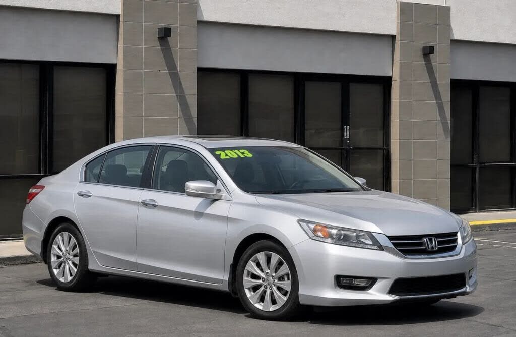 2013 HONDA Accord