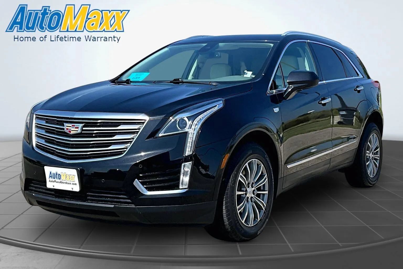 2017 CADILLAC XT5