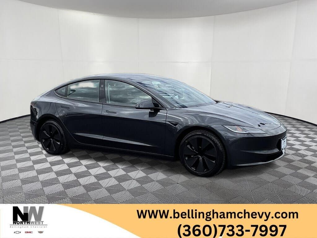 2025 TESLA Model 3
