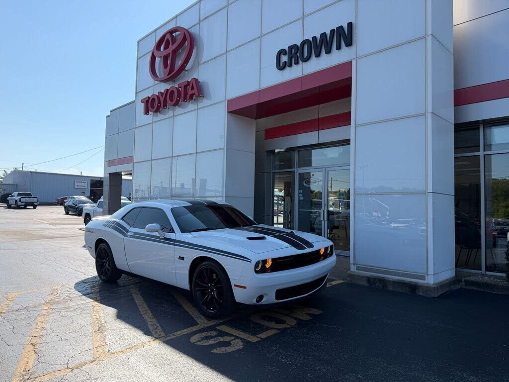 2016 DODGE Challenger
