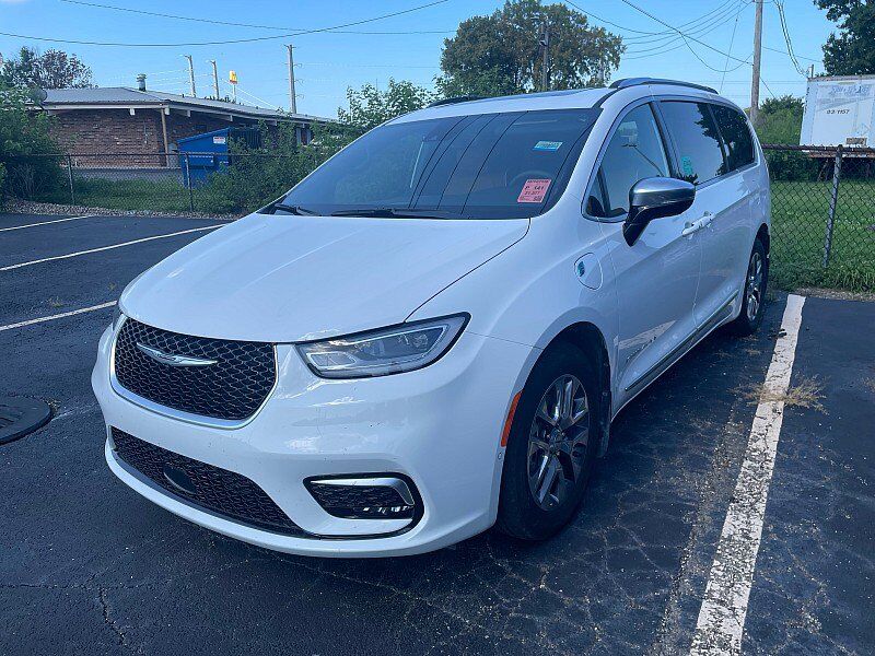 2025 CHRYSLER Pacifica