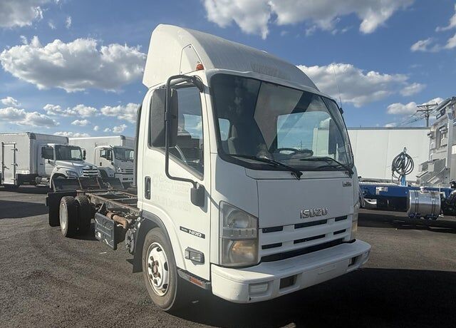 2014 ISUZU NQR/NRR