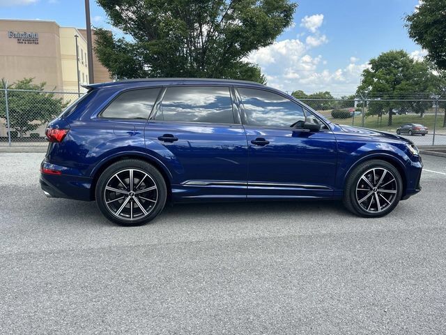 2023 Audi SQ7
