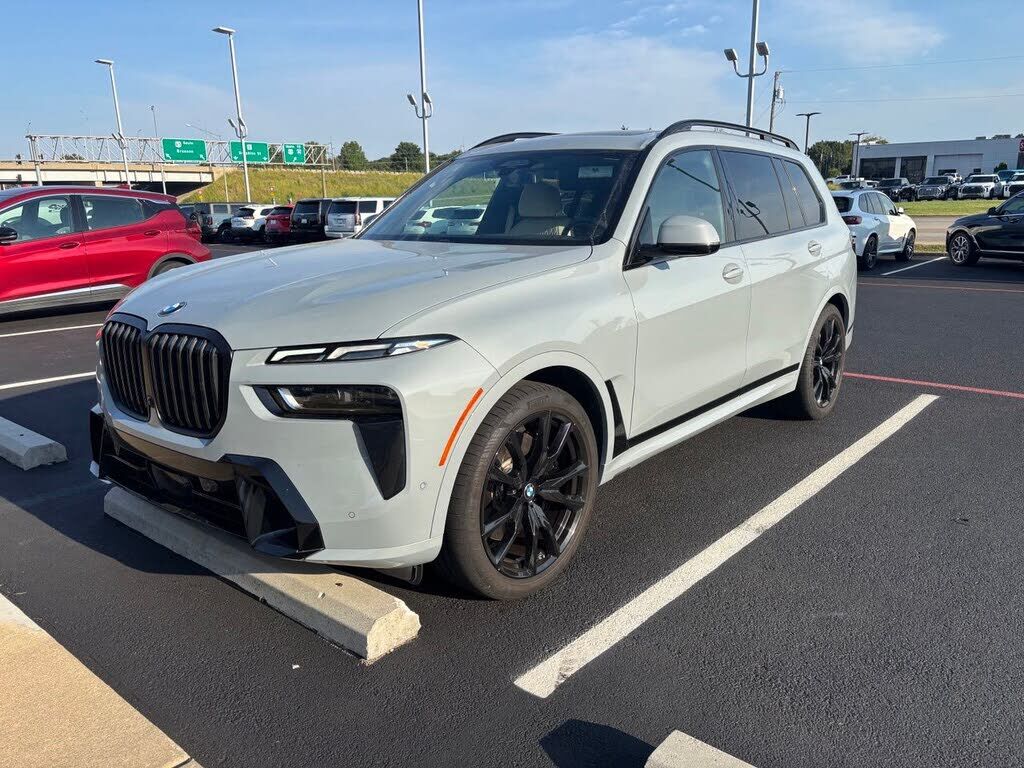 2024 BMW X7