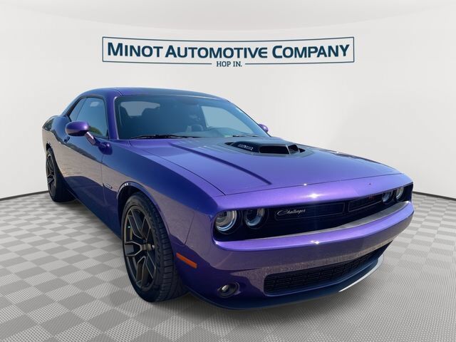2016 DODGE Challenger