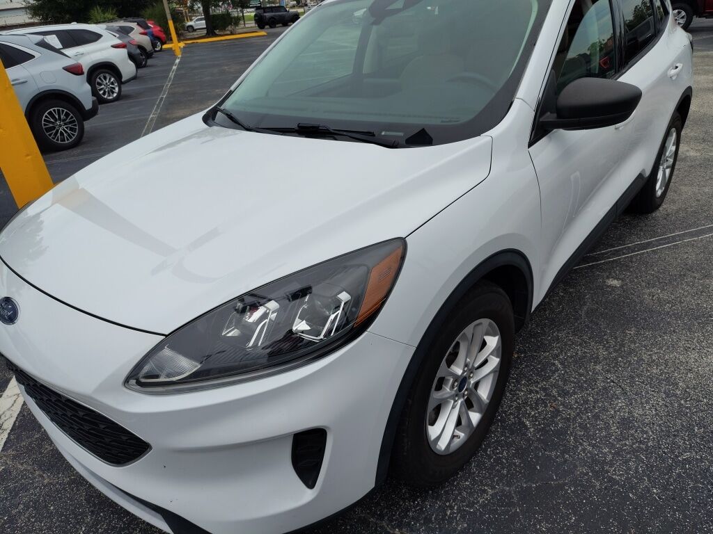 2022 FORD Escape