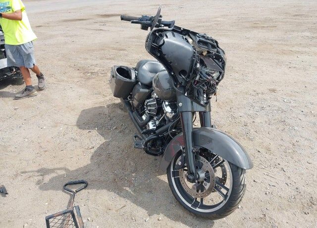 2018 HARLEY DAVIDSON FLHX / Street Glide