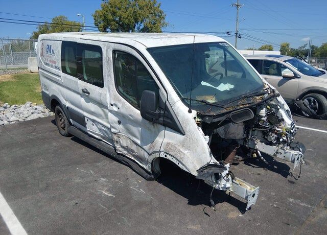 2015 FORD Transit
