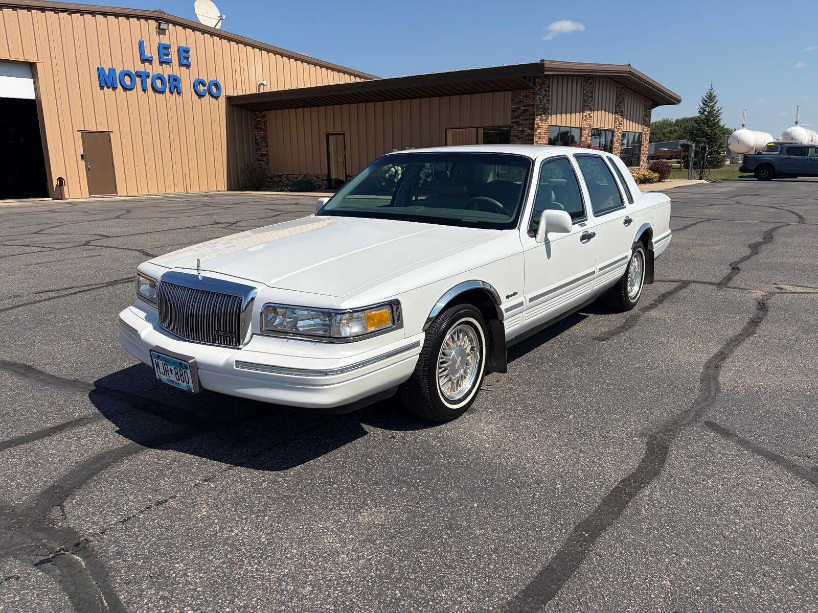 1997 LINCOLN Town Car